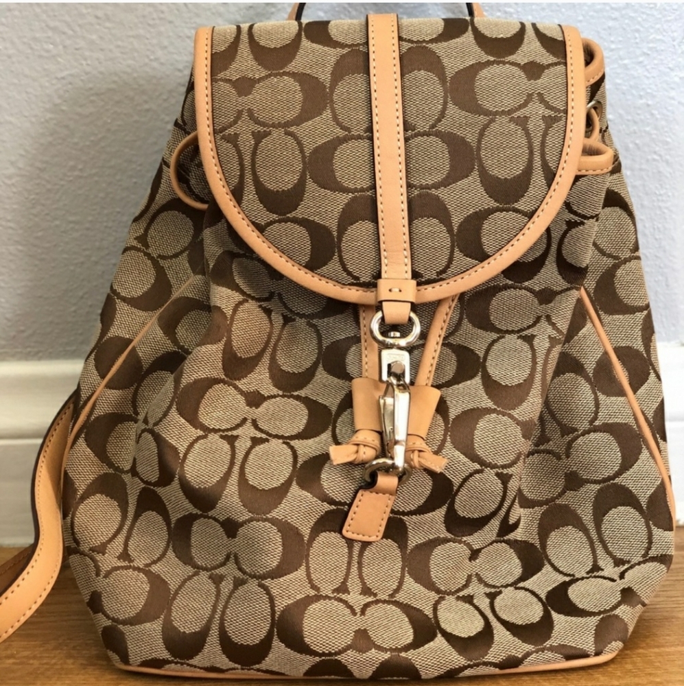 Coach Signature Small Backpack - Picture 2 of 6
